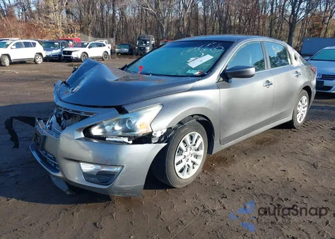 2015 Nissan Altima 2.5/2.5 S/2.5 Sl/2.5 Sv z USA, uszkodzony, nr VIN 1N4AL3AP8FN326851